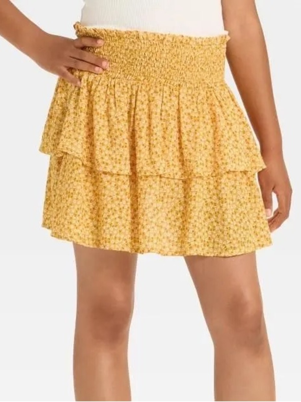 Cat & Jack Girlsโ Smocked Tiered Skort - Yellow Ditsy Floral XS